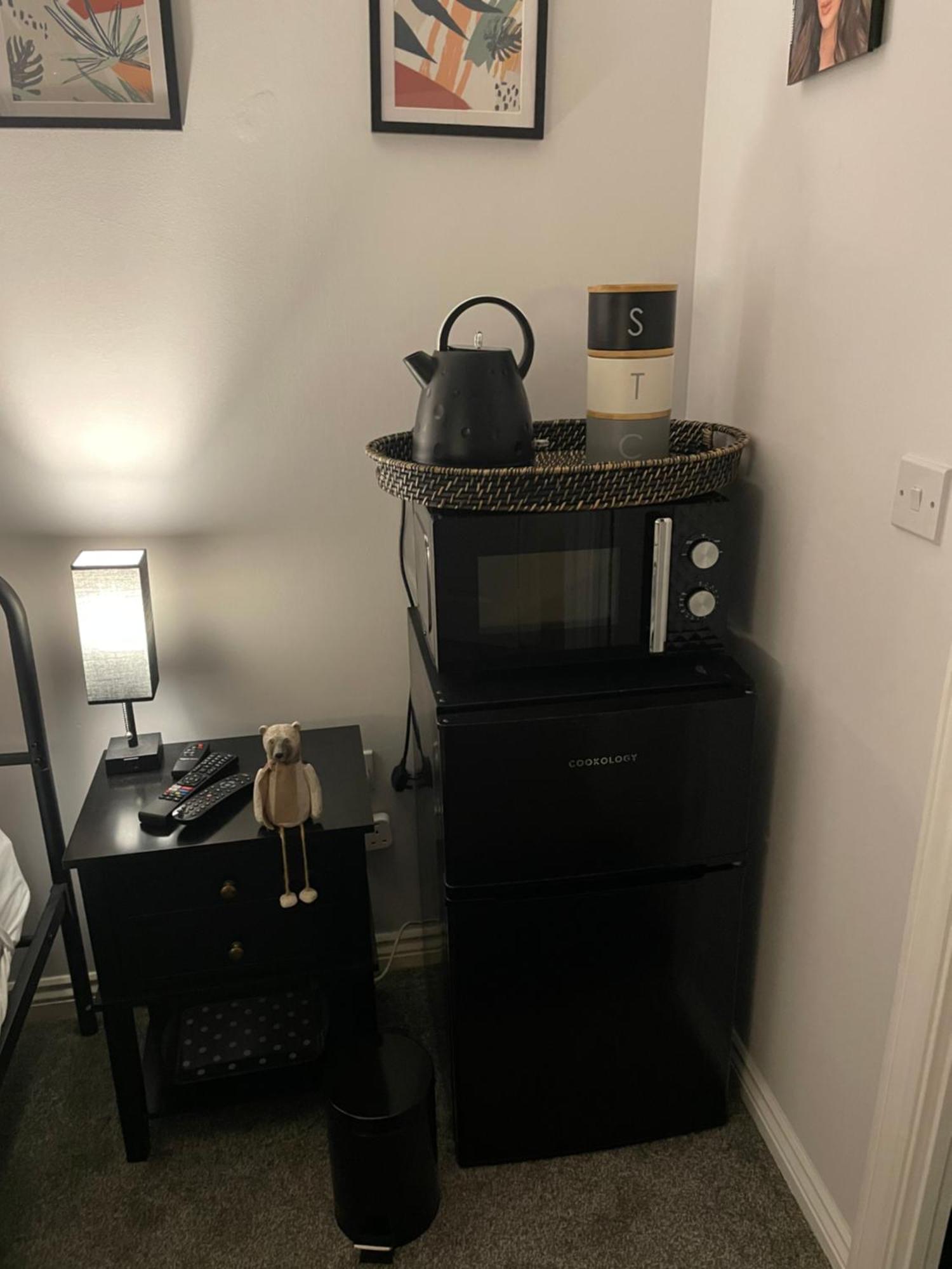 Cosy Home From Home With Private Bathroom - Free Parking คาร์ดิฟฟ์ ภายนอก รูปภาพ